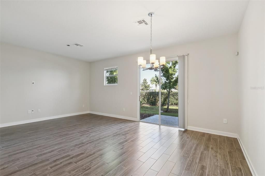 For Sale: $337,100 (3 beds, 2 baths, 1797 Square Feet)