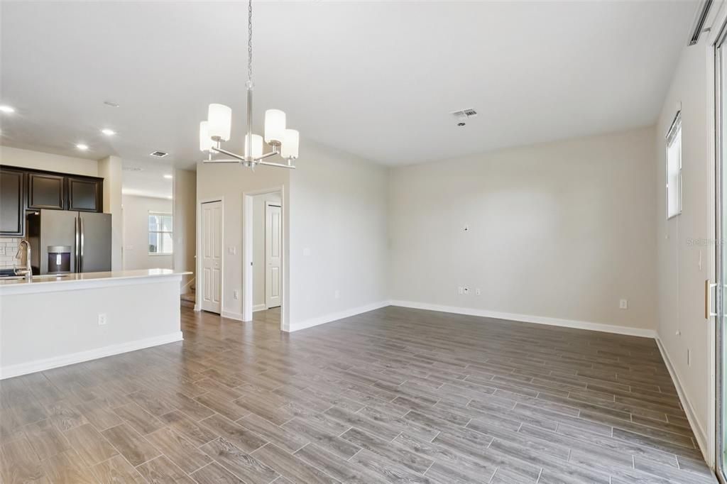 For Sale: $337,100 (3 beds, 2 baths, 1797 Square Feet)