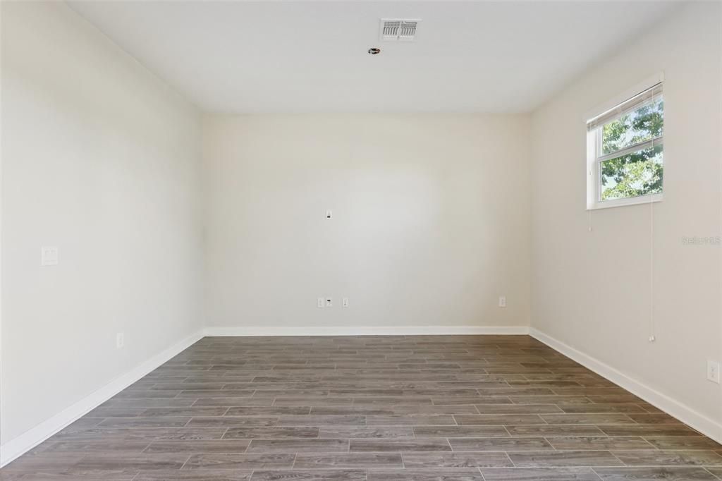 For Sale: $337,100 (3 beds, 2 baths, 1797 Square Feet)