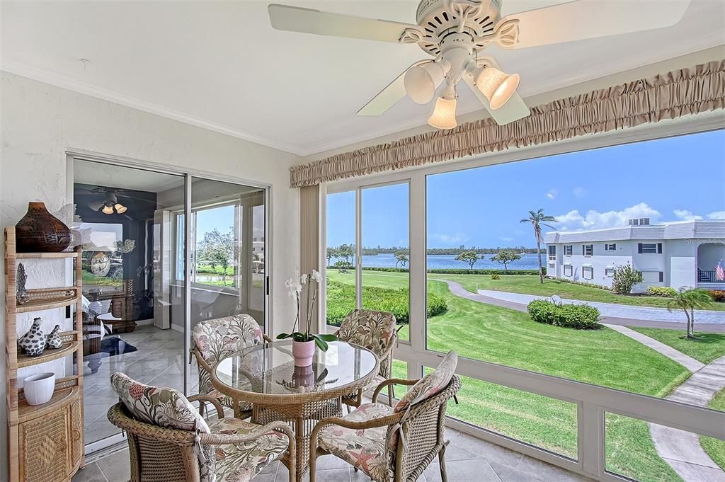 For Sale: $315,000 (2 beds, 2 baths, 1556 Square Feet)