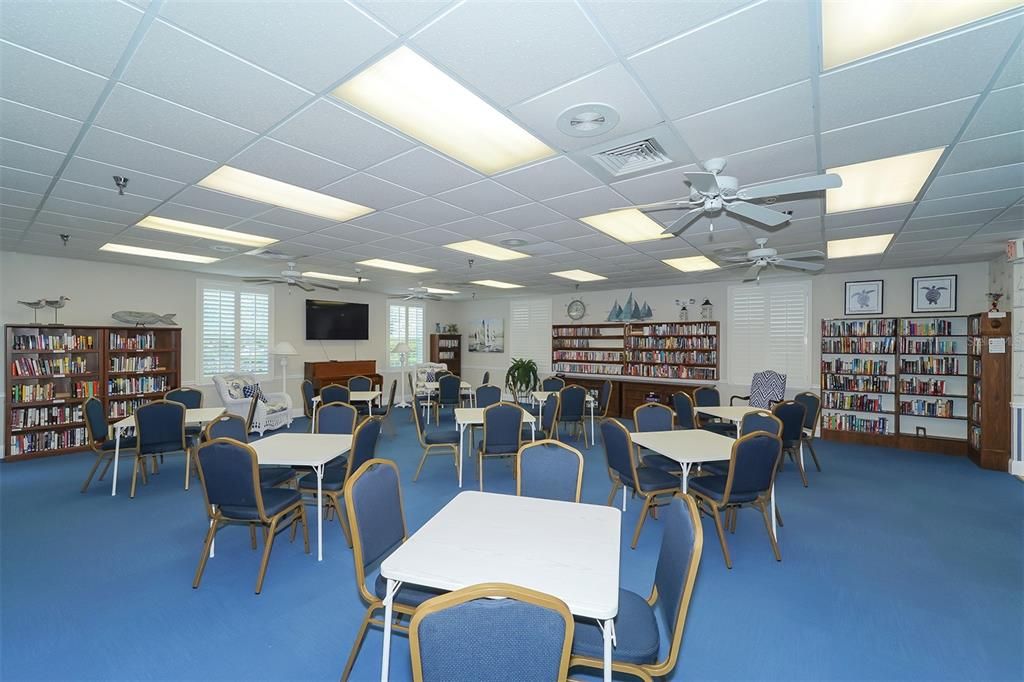 For Sale: $315,000 (2 beds, 2 baths, 1556 Square Feet)