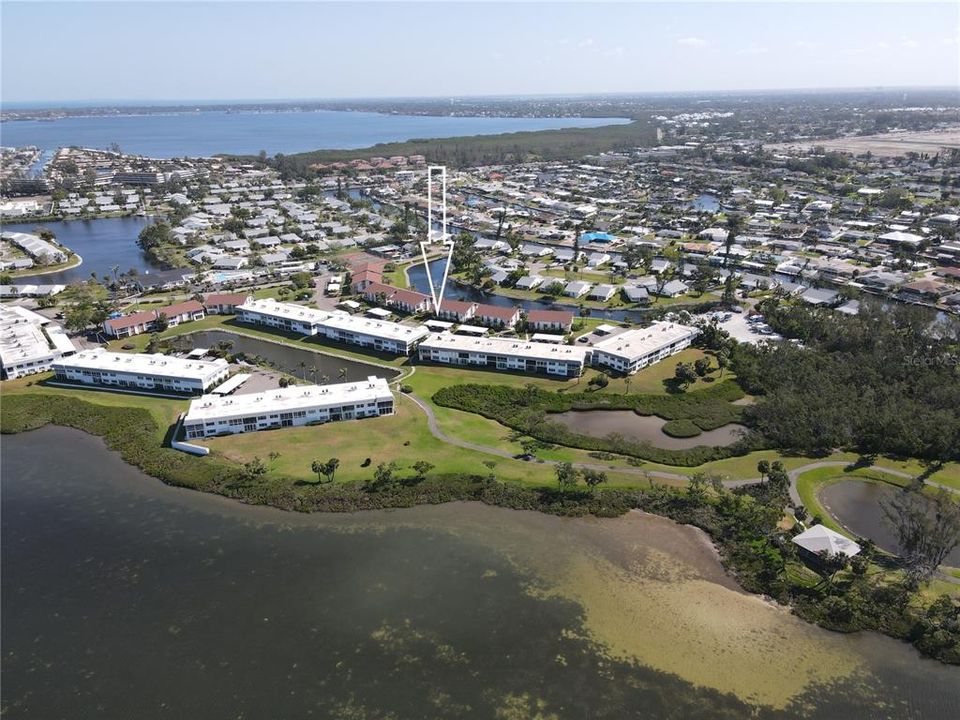 For Sale: $315,000 (2 beds, 2 baths, 1556 Square Feet)