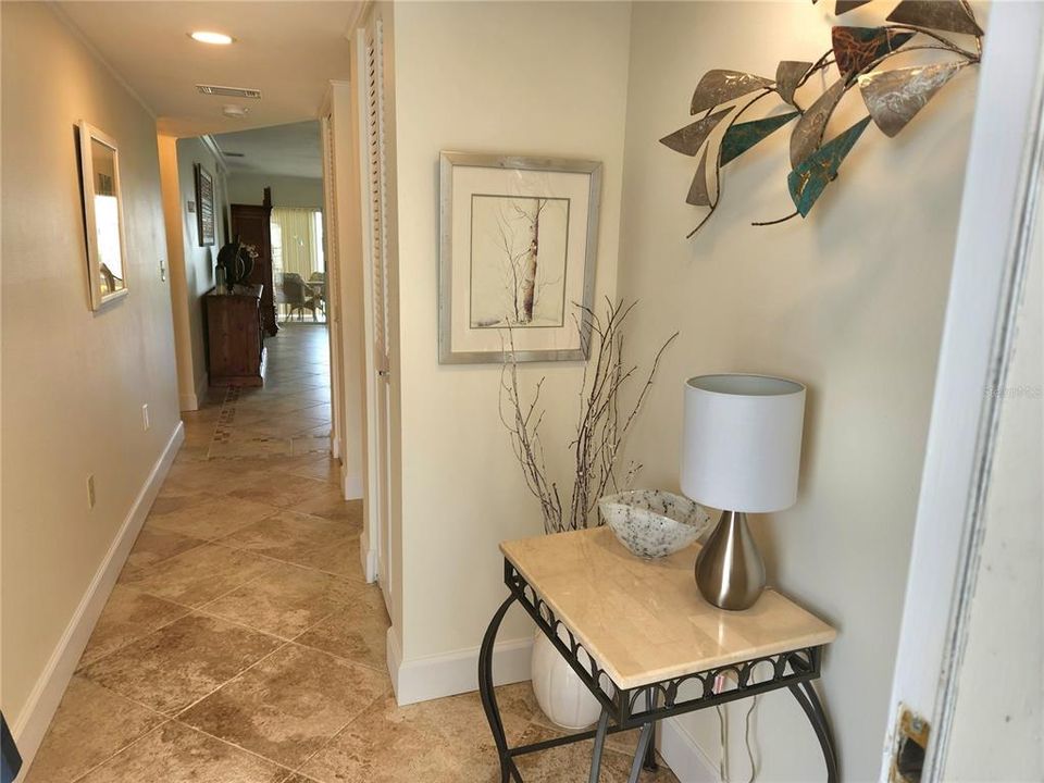 For Sale: $315,000 (2 beds, 2 baths, 1556 Square Feet)