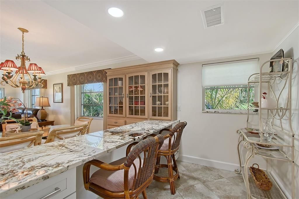 For Sale: $315,000 (2 beds, 2 baths, 1556 Square Feet)