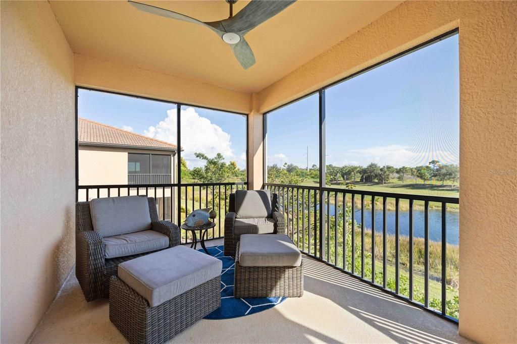 合同活跃: $369,900 (3 贝兹, 2 浴室, 2284 平方英尺)