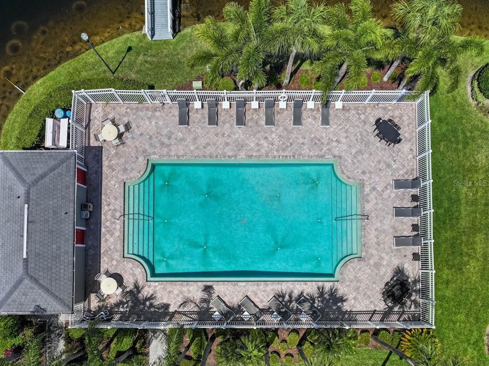 待售: $245,000 (2 贝兹, 2 浴室, 1110 平方英尺)