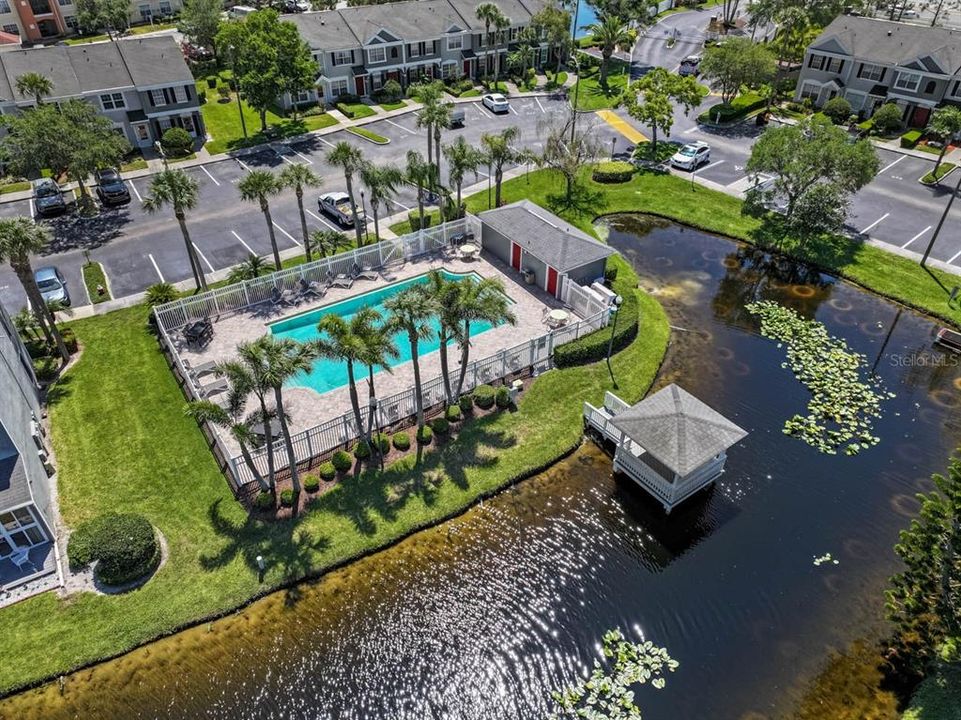 待售: $245,000 (2 贝兹, 2 浴室, 1110 平方英尺)