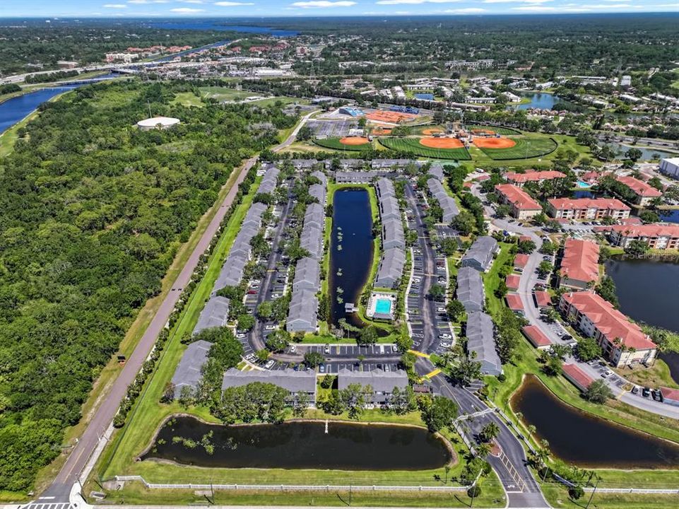 待售: $245,000 (2 贝兹, 2 浴室, 1110 平方英尺)