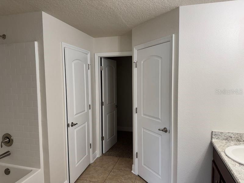 En Renta: $2,050 (4 camas, 2 baños, 1730 Pies cuadrados)