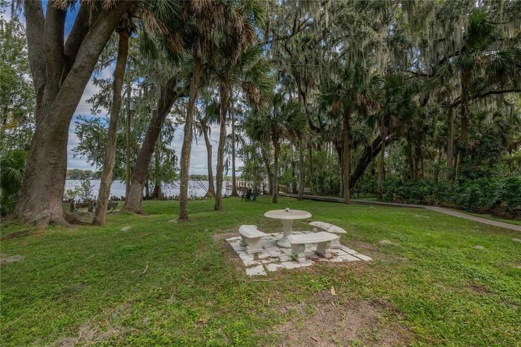 Active With Contract: $220,000 (3 beds, 2 baths, 1443 Square Feet)