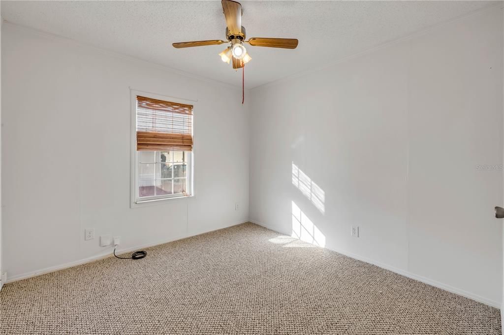 Active With Contract: $185,000 (3 beds, 2 baths, 1430 Square Feet)