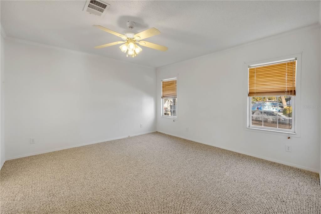 Active With Contract: $185,000 (3 beds, 2 baths, 1430 Square Feet)