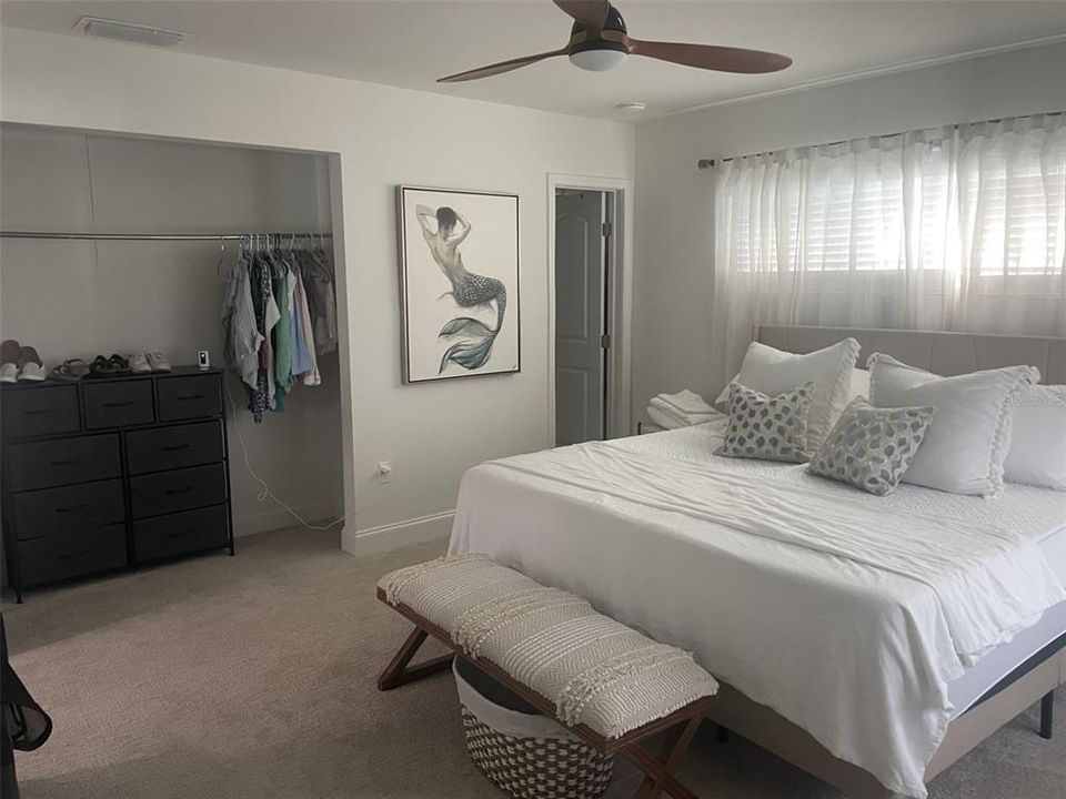 出租: $5,500 (2 贝兹, 2 浴室, 1296 平方英尺)