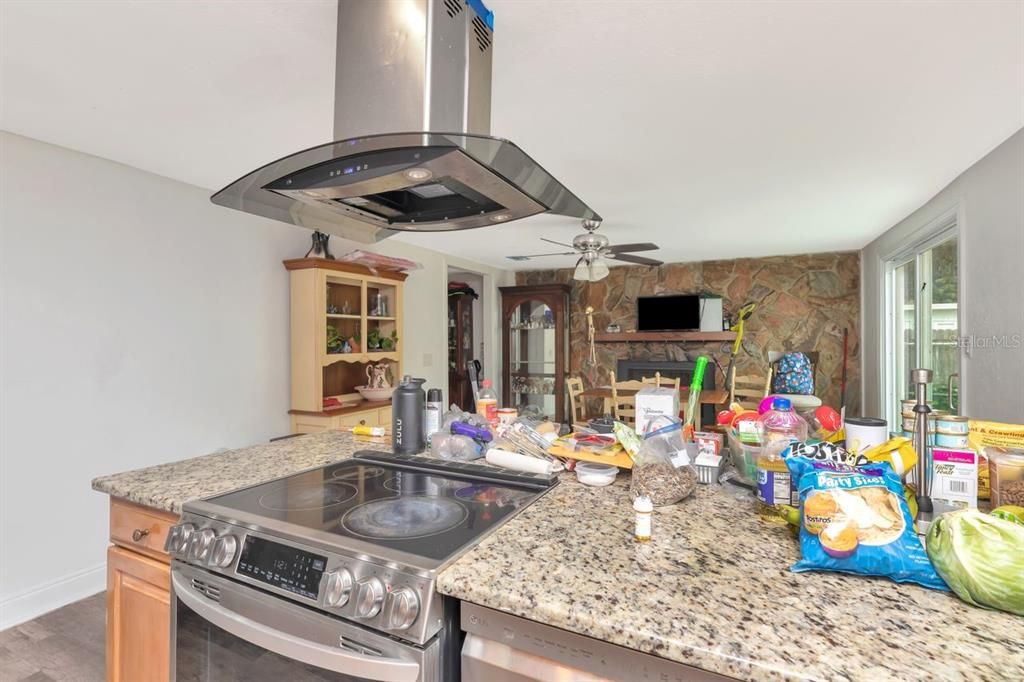 На продажу: $350,000 (3 спален, 2 ванн, 1485 Квадратных фут)