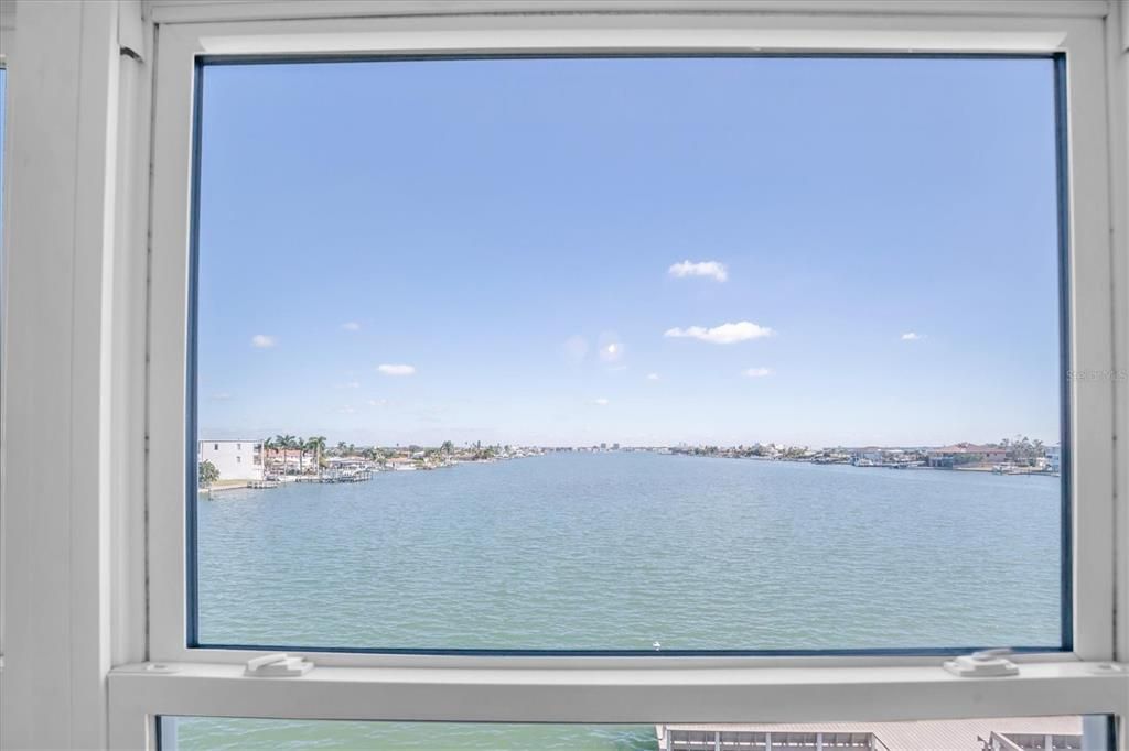 For Rent: $3,500 (2 beds, 2 baths, 1350 Square Feet)