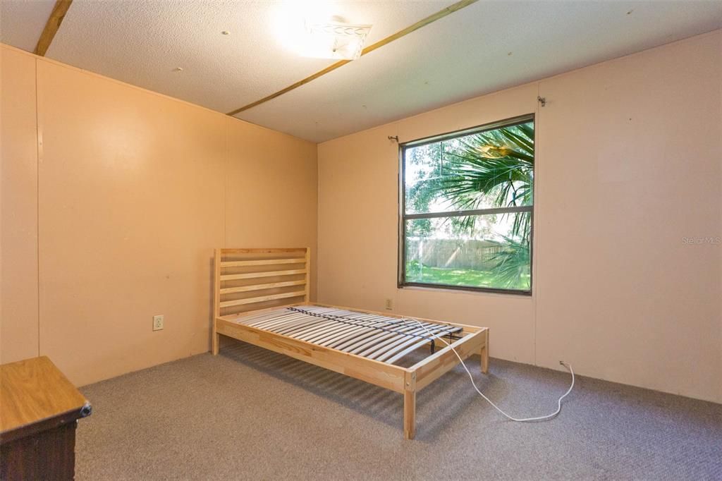 En Venta: $250,000 (3 camas, 2 baños, 960 Pies cuadrados)