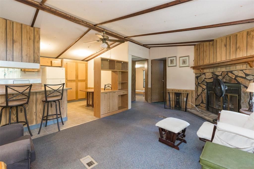 En Venta: $250,000 (3 camas, 2 baños, 960 Pies cuadrados)