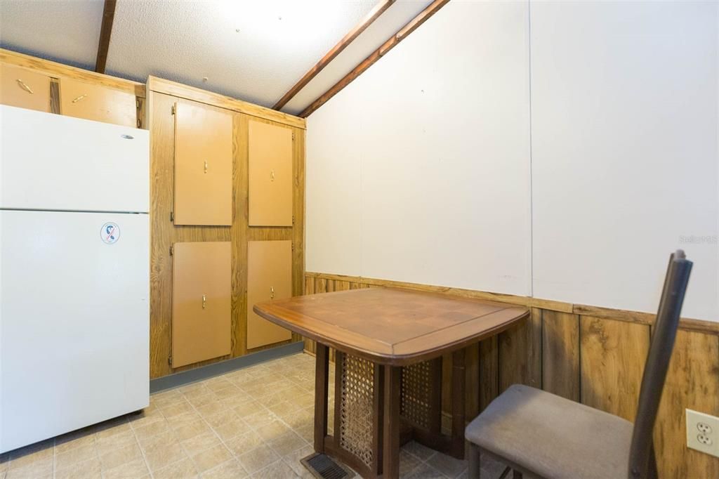 En Venta: $250,000 (3 camas, 2 baños, 960 Pies cuadrados)