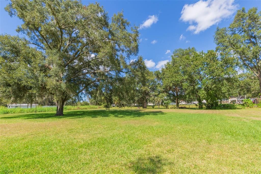 En Venta: $250,000 (3 camas, 2 baños, 960 Pies cuadrados)