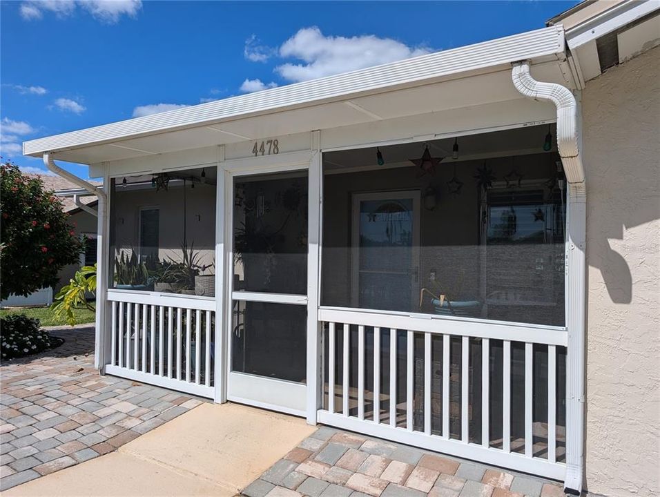 For Sale: $307,000 (2 beds, 2 baths, 1361 Square Feet)