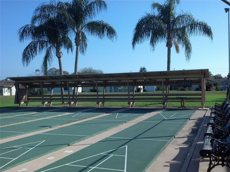 For Sale: $307,000 (2 beds, 2 baths, 1361 Square Feet)