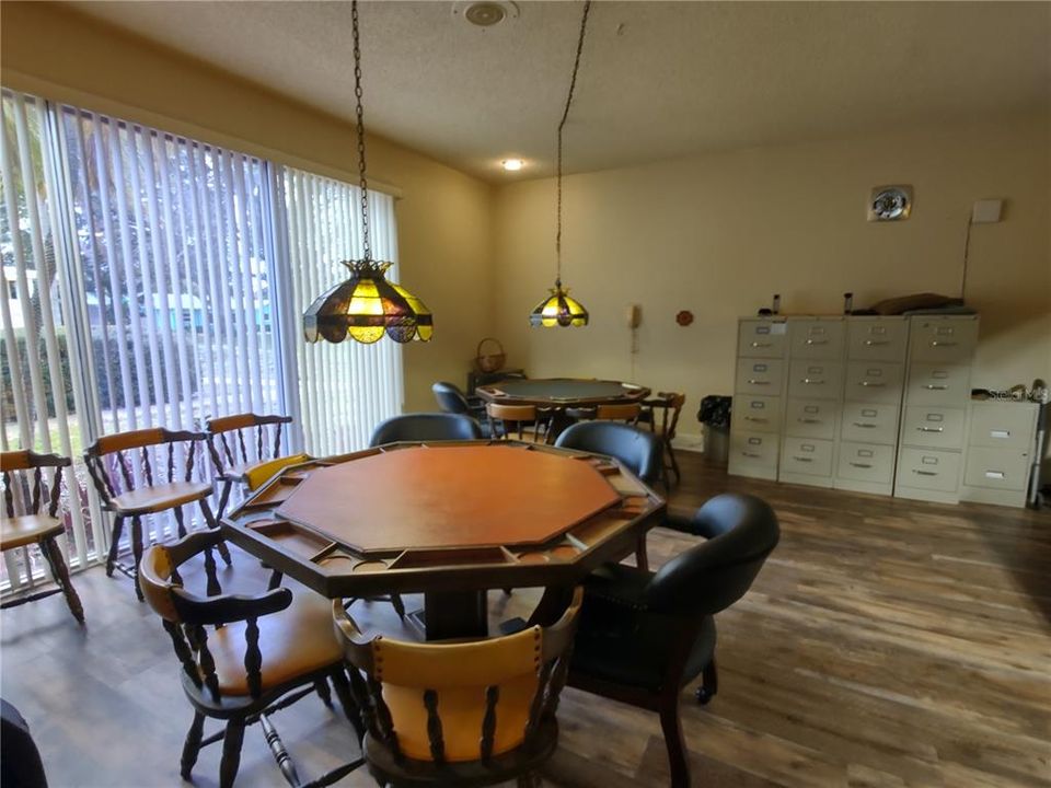 For Sale: $307,000 (2 beds, 2 baths, 1361 Square Feet)