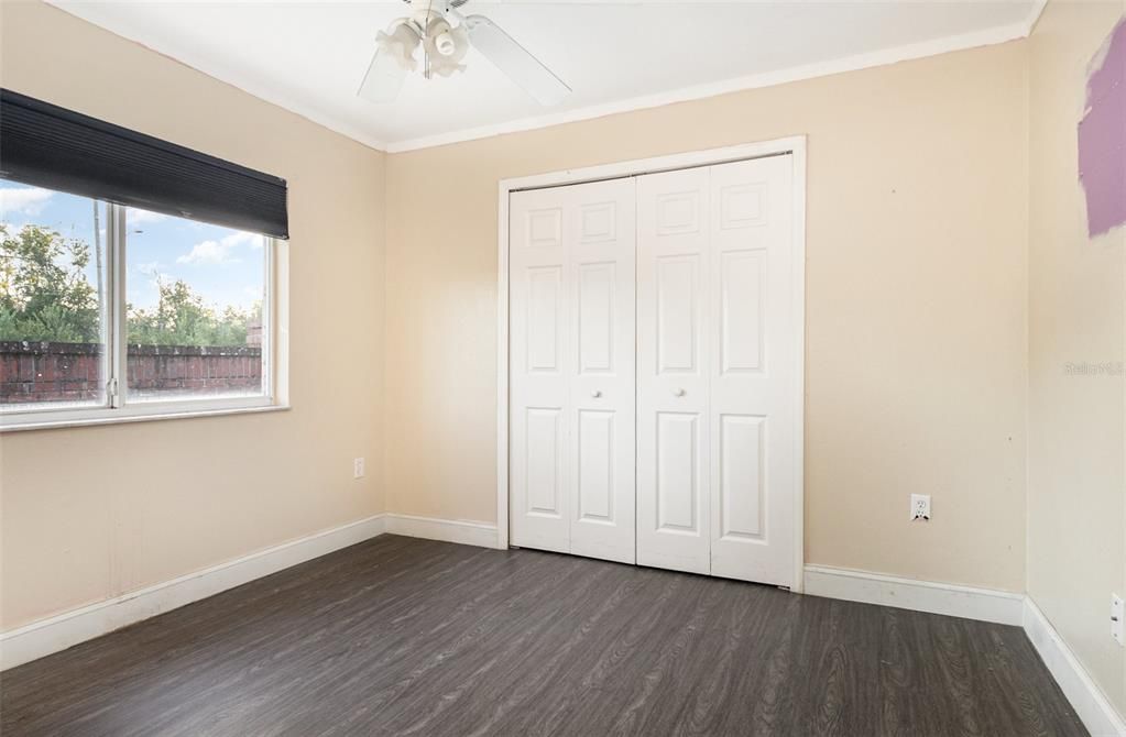 For Sale: $300,000 (3 beds, 2 baths, 1212 Square Feet)