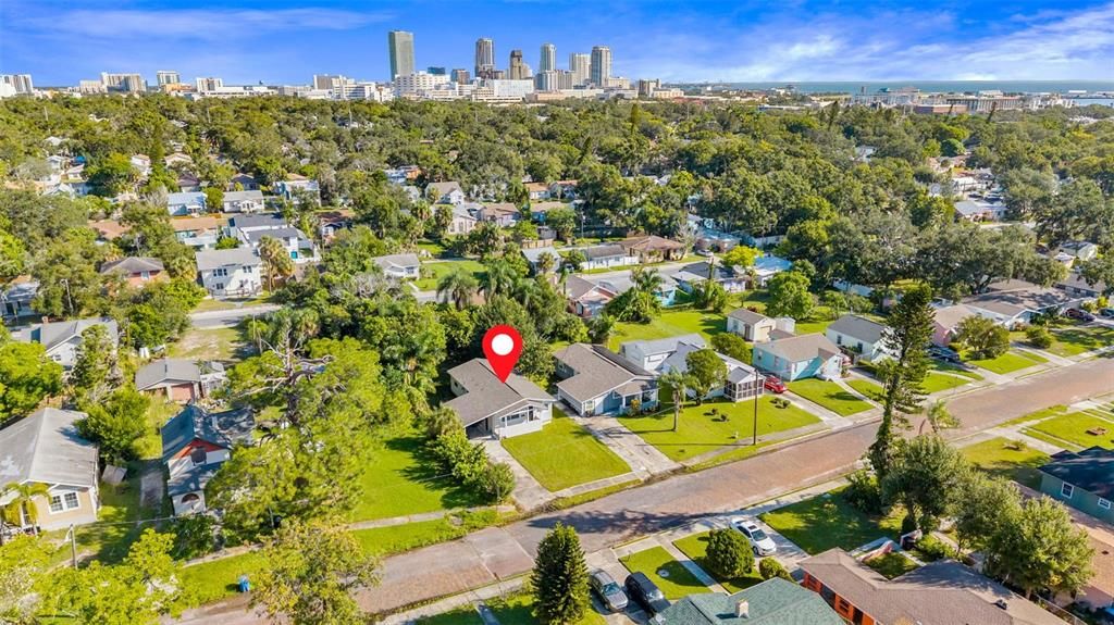 合同活跃: $279,000 (3 贝兹, 2 浴室, 1104 平方英尺)