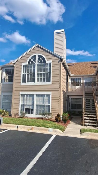 For Sale: $200,000 (3 beds, 2 baths, 1138 Square Feet)