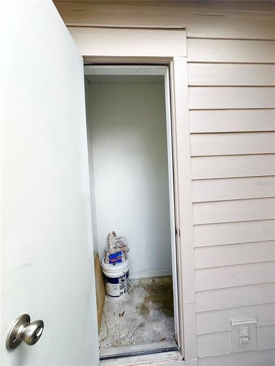 For Sale: $200,000 (3 beds, 2 baths, 1138 Square Feet)