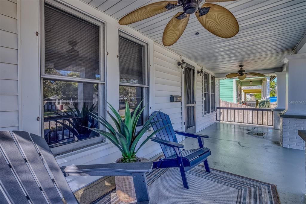 На продажу: $769,000 (4 спален, 3 ванн, 1970 Квадратных фут)