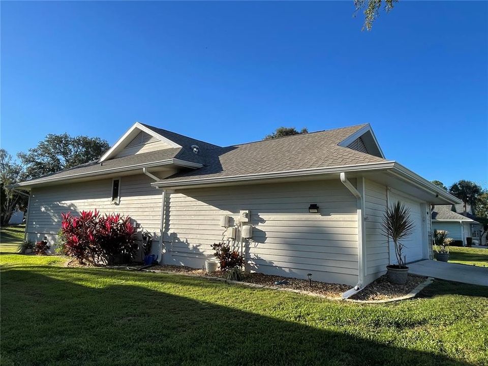 For Sale: $366,900 (2 beds, 2 baths, 1549 Square Feet)