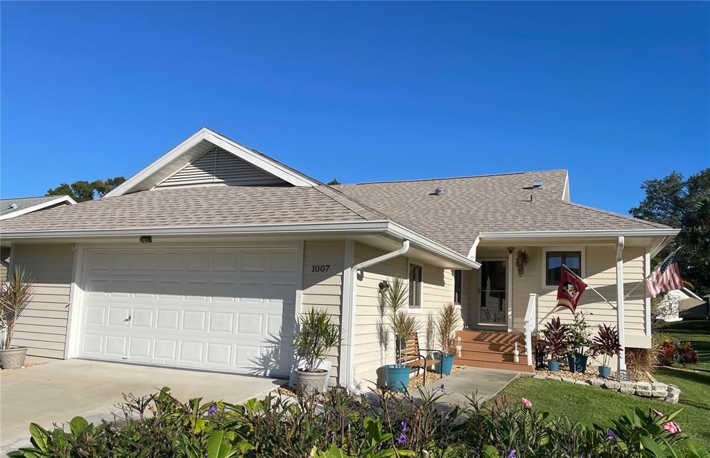 For Sale: $366,900 (2 beds, 2 baths, 1549 Square Feet)