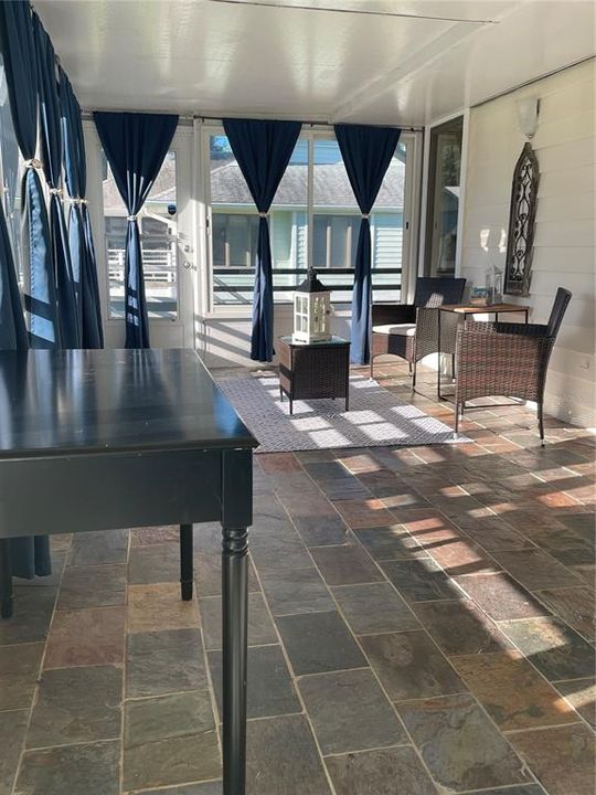 For Sale: $366,900 (2 beds, 2 baths, 1549 Square Feet)