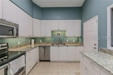 For Sale: $366,900 (2 beds, 2 baths, 1549 Square Feet)
