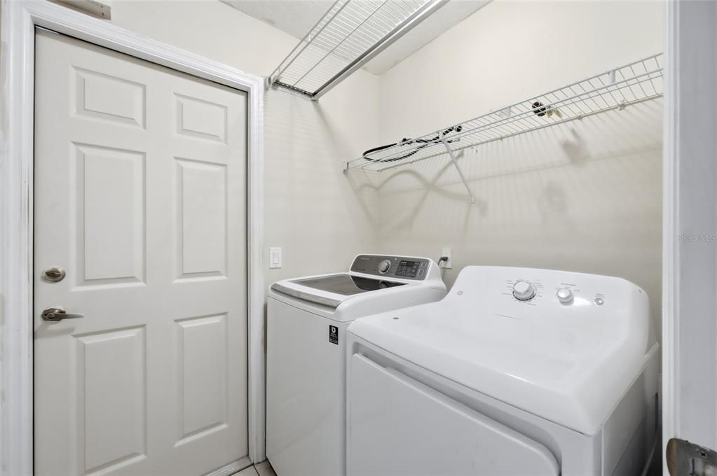 For Rent: $2,100 (4 beds, 2 baths, 2081 Square Feet)