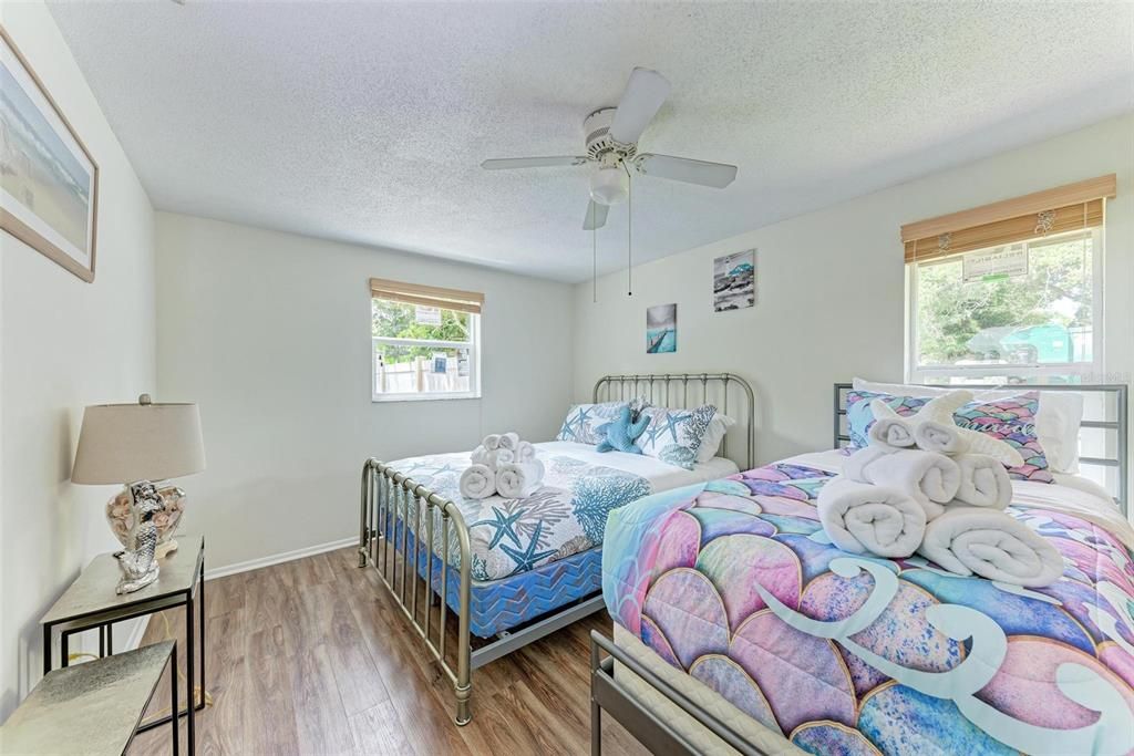 На продажу: $569,000 (4 спален, 3 ванн, 2006 Квадратных фут)