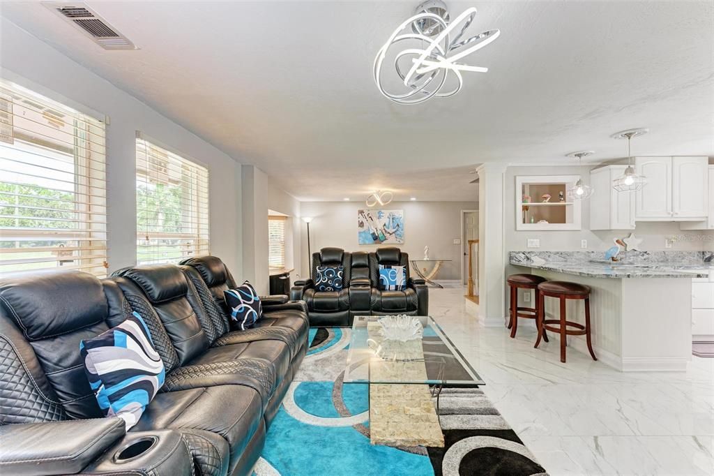 На продажу: $569,000 (4 спален, 3 ванн, 2006 Квадратных фут)