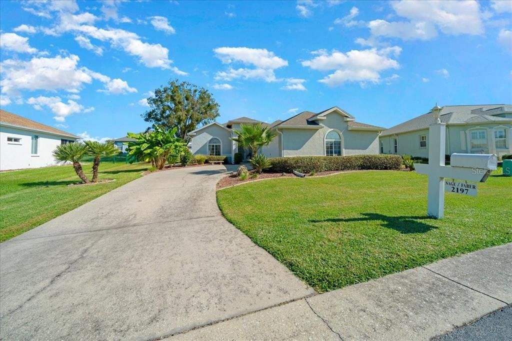 For Sale: $329,000 (3 beds, 2 baths, 1488 Square Feet)