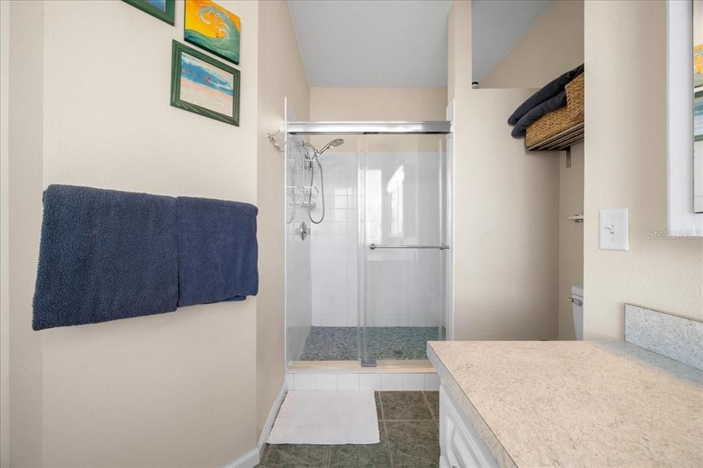 For Sale: $329,000 (3 beds, 2 baths, 1488 Square Feet)