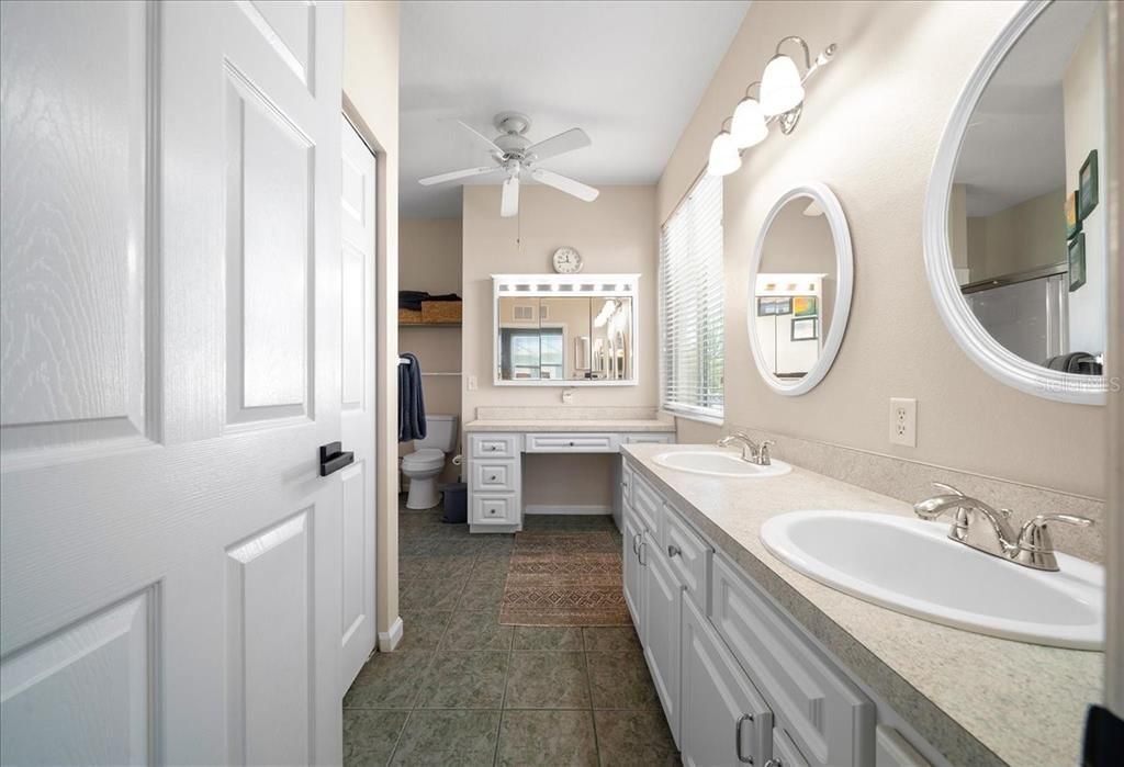 For Sale: $329,000 (3 beds, 2 baths, 1488 Square Feet)