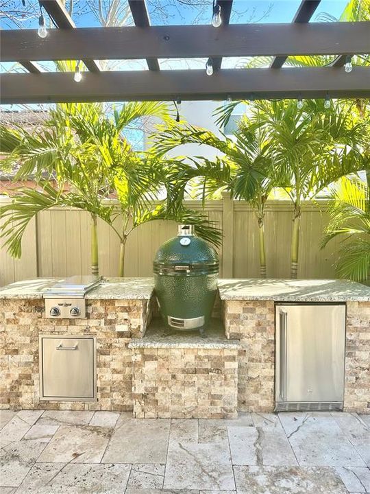 En Venta: $899,000 (4 camas, 3 baños, 3443 Pies cuadrados)