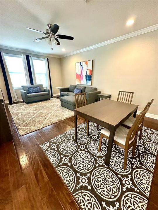 En Venta: $899,000 (4 camas, 3 baños, 3443 Pies cuadrados)