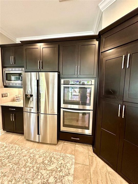 En Venta: $899,000 (4 camas, 3 baños, 3443 Pies cuadrados)