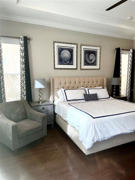 En Venta: $899,000 (4 camas, 3 baños, 3443 Pies cuadrados)