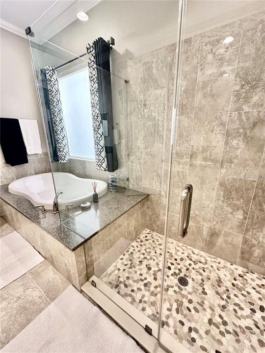 En Venta: $899,000 (4 camas, 3 baños, 3443 Pies cuadrados)