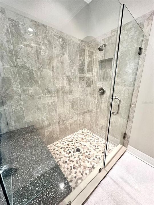 En Venta: $899,000 (4 camas, 3 baños, 3443 Pies cuadrados)