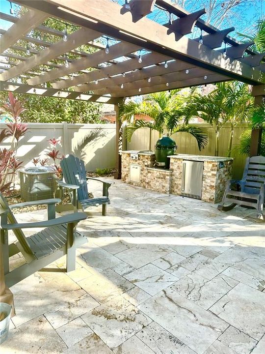 En Venta: $899,000 (4 camas, 3 baños, 3443 Pies cuadrados)