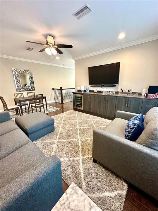 En Venta: $899,000 (4 camas, 3 baños, 3443 Pies cuadrados)