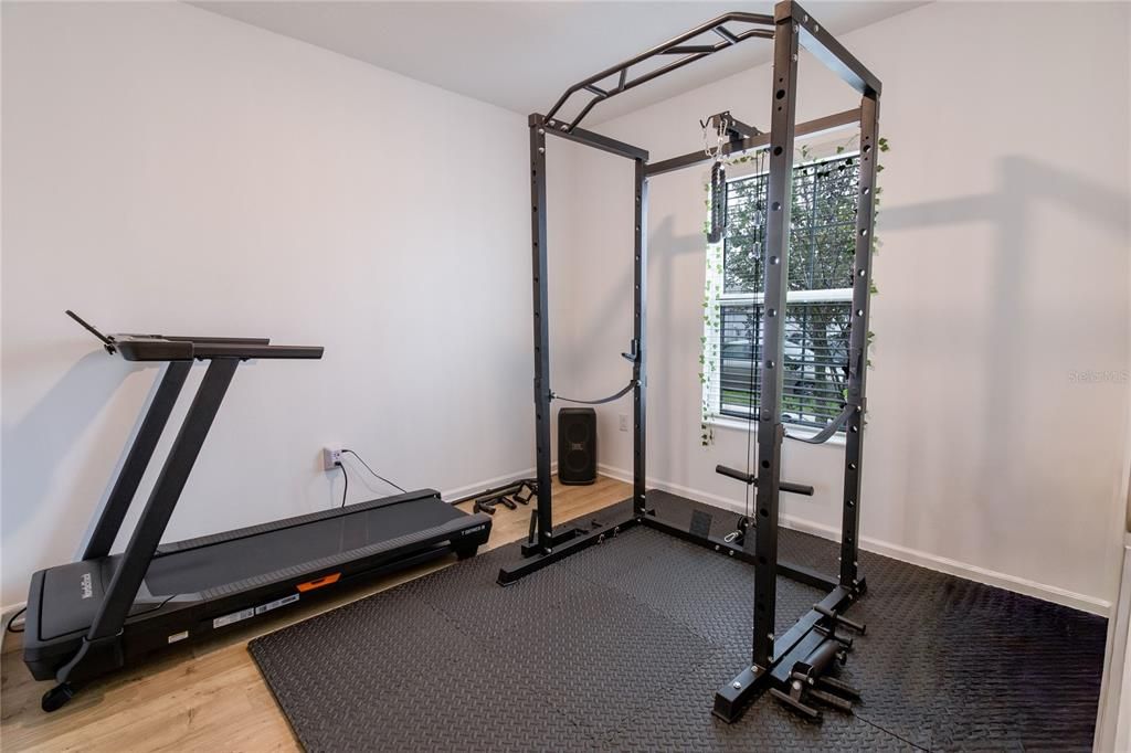 For Rent: $1,999 (3 beds, 2 baths, 1447 Square Feet)